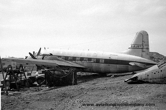 Vickers Viking G-AJBT at Luton (1965)