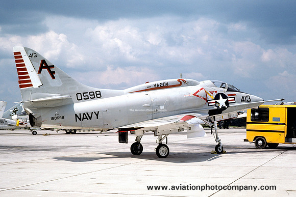 US Navy VA-204 Douglas A-4L 150598/AF-413 (1977)