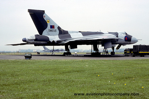 RAF 9 Squadron Avro Vulcan B.2 XM656 (1981)