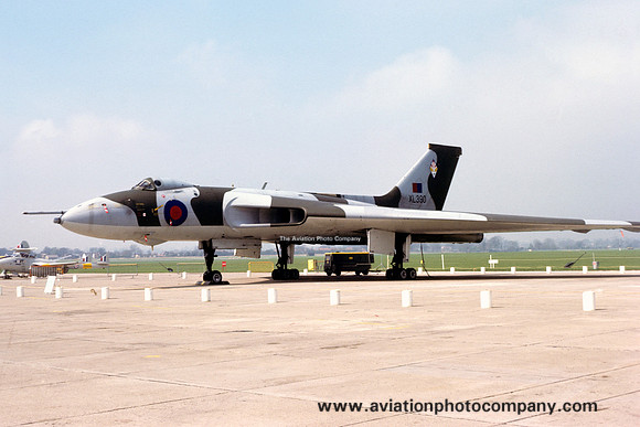 RAF 617 Squadron Avro Vulcan B.2 XL390 (1978)