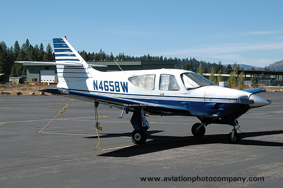 Rockwell International Commander 112TCA N4658W at Truckee (2007)