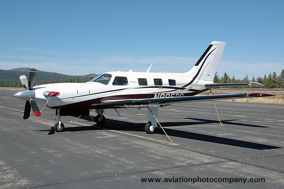 Piper PA-46-500TP Meridian N885DS at Truckee (2007)
