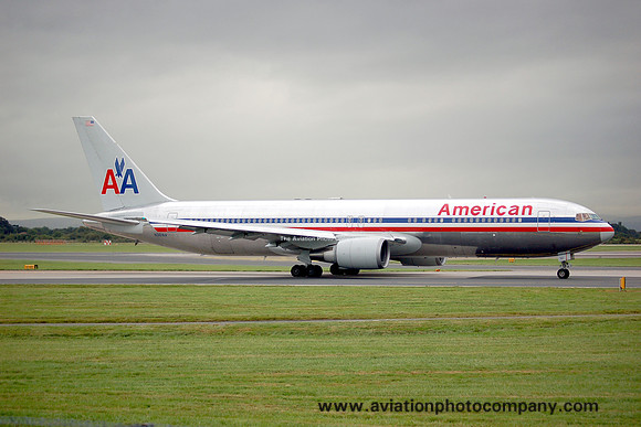 American Airlines Boeing 767-323(ER) N361AA at Manchester IAP (2007)