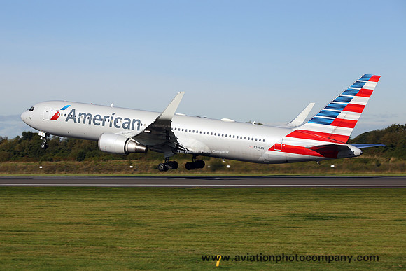 American Airlines Boeing 767-323(ER) N395AN at Manchester IAP (2019)