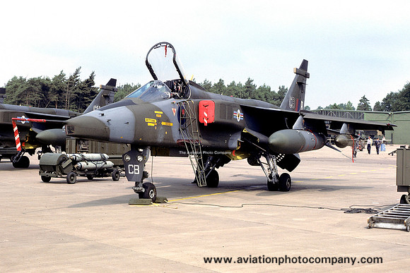 RAF 20 Squadron Sepecat Jaguar GR.1 XZ375/CB-B (1978)