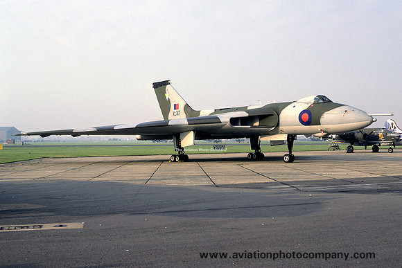 RAF 617 Squadron Avro Vulcan B.2 XL317 (1978)