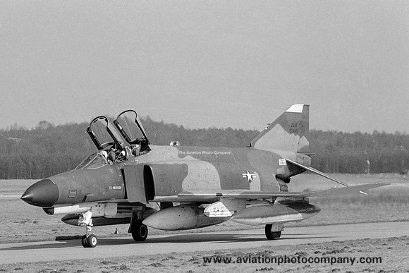 USAF 32 TFS McDonnell F-4E Phantom 68-0445 (1970)
