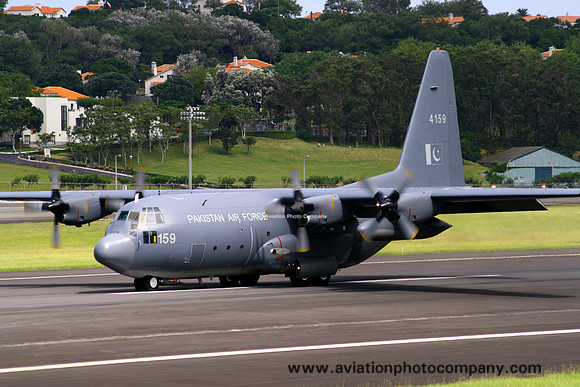 Pakistan Air Force Lockheed C-130E Hercules 4159 at Lajes (2007)