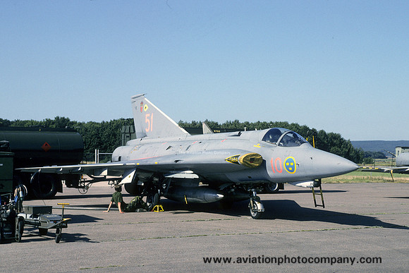Swedish Air Force F10 SAAB Draken J-35J 35595/51 (1995)