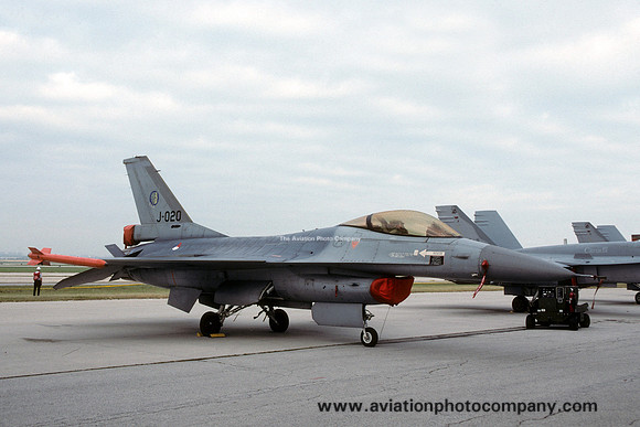 Dutch Air Force 315 Squadron GD F-16A Fighting Falcon J-020 (1995)
