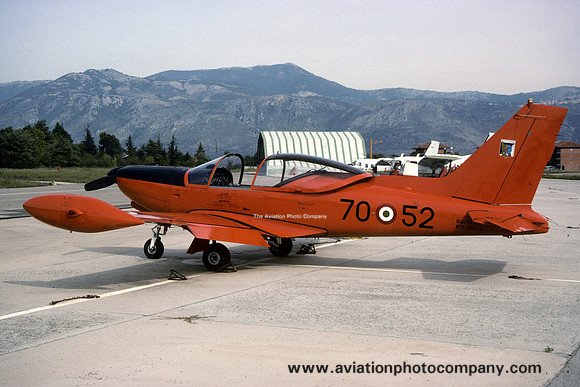 Italian Air Force SIAI SF-260AM MM55019/70-52 (1994)