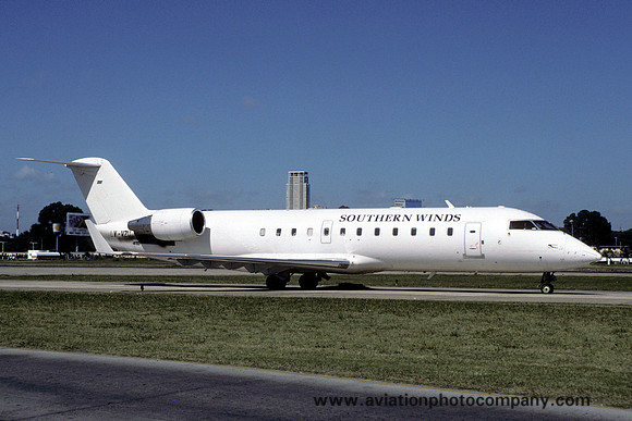 Southern Winds Canadair CRJ-100 LV-WZU (1998)