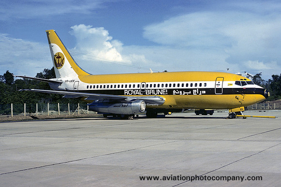 Royal Brunei Airlines Boeing 737-2M6 VR-EUB