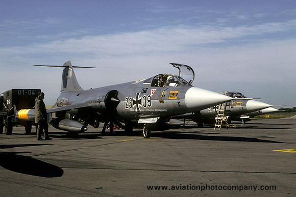 German Navy MFG2 Lockheed F-104G Starfighter 23+09 (1980)