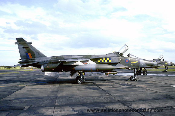 RAF 54 Squadron Sepecat Jaguar GR.1 XX725 (1977)
