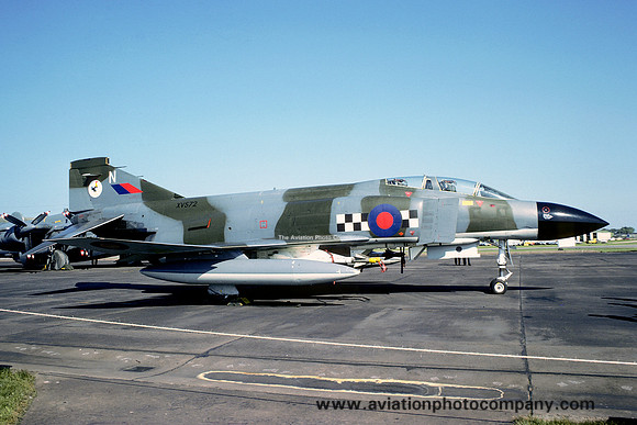 RAF 43 Squadron McDonnell F-4K Phantom FG.1 XV572/N (1977)