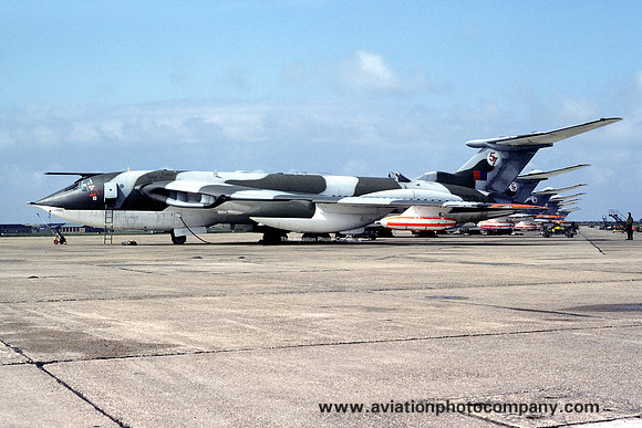 RAF 57 Squadron Handley Page Victor K.2 XH671 (1979)