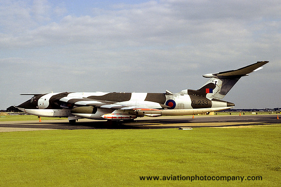 RAF 55 Squadron Handley Page Victor K.2 XL233 (1980)