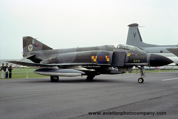 RAF 92 Squadron McDonnell F-4M Phantom FGR.2 XV402/Q (1977)