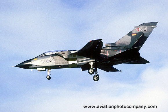 German Air Force TTTE Panavia Tornado 43+02/G-21 (1982)