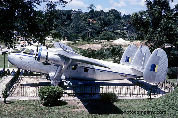 Malaysian Air Force SAL Twin Pionner FM-1001 displayed in Australia (1982)