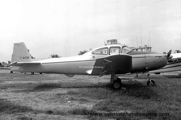 North American Navion 4 F-BESR