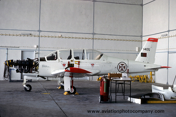 Portuguese Air Force Esq 101 SOCATA TB-30 Epsilon 1405 (1990)