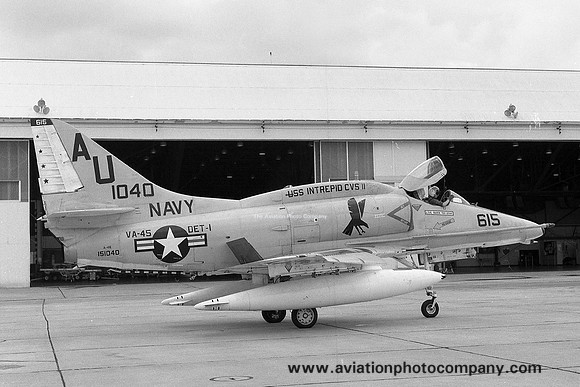 US Navy VA-45 Douglas A-4E Skyhawk 151040/AU-615
