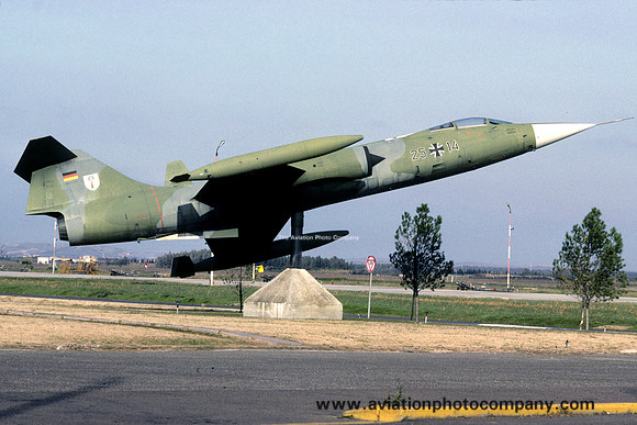 German Air Force Lockheed F-104G Starfighter 25+14 displayed at Decimomannu (1995)