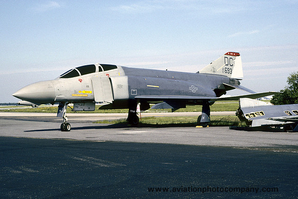 USAF DC ANG 121 FS McDonnell F-4D Phantom 66-7693/DC (1993)