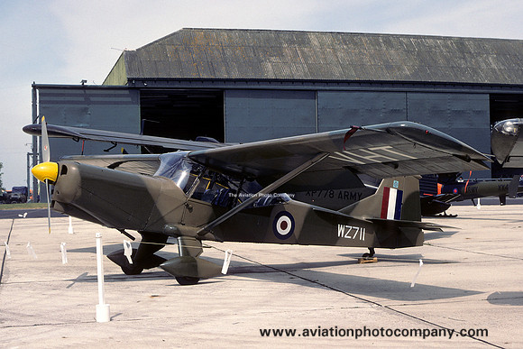 Army Air Corps Auster AOP.9 WZ711 at Middle Wallop (1979)