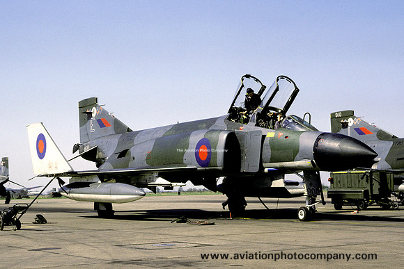 RAF 228 OCU 64 Squadron McDonnell F-4M Phantom FGR.2 XT900/E (1980)