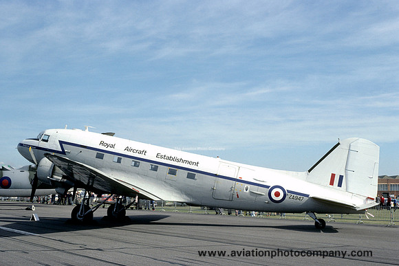 RAE Douglas C-47A Dakota ZA947 (1981)