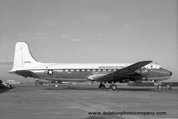 USAF Douglas C-118A Liftmaster 51-17638 (1967)