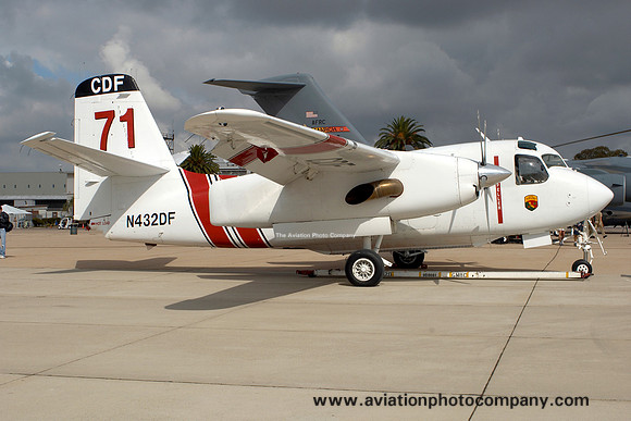 Grumman S-2D Tracker N432DF/71 (2007)