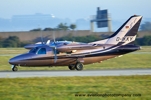 Golden Europe Jet de Luxe Club Mitsubishi MU-2B-40 Solitaire D-IKKY (2007)