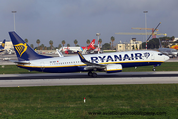 Ryanair/Malta Air Boeing 737-800 9H-QEH at Malta Luqa IAP (2019)