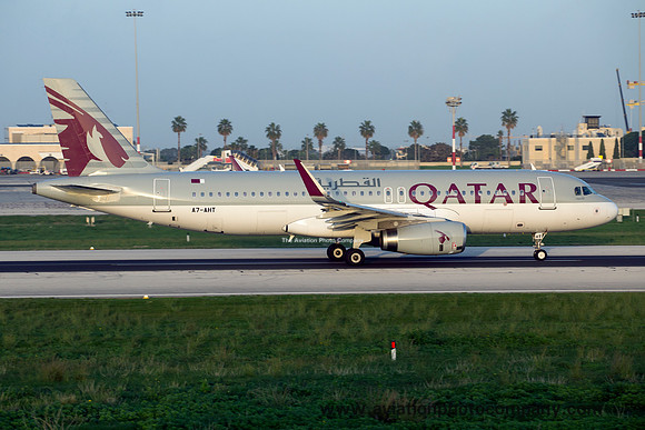 Qatar Airways Airbus A320-232 A7-AHT at Malta Luqa IAP (2019)