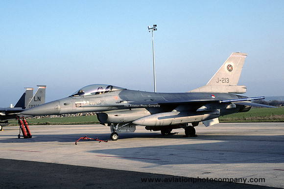 Dutch Air Force 312 Squadron GD F-16A Fighting Falcon J-213 (1995)