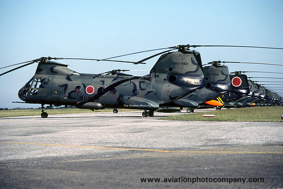 JGSDF Kawasaki-Vertol 107-II-4 51742 (1987)