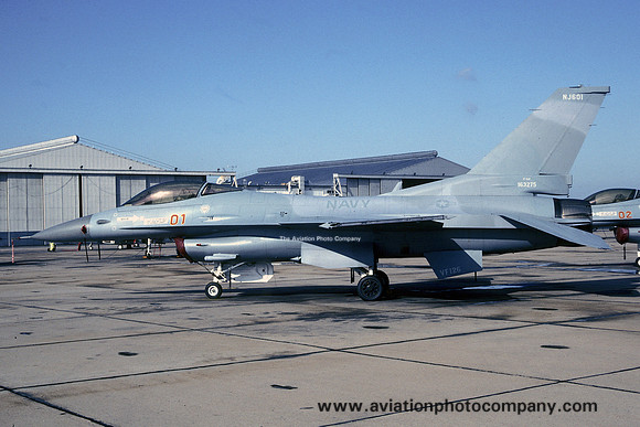 US Navy VF-126 General Dynamics F-16N Fighting Falcon 163275/NJ-601 (1993)