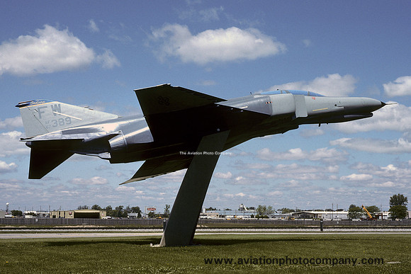 USAF Indiana ANG McDonnell F-4E Phantom 67-0389/FW displayed at Fort Wayne (1993)
