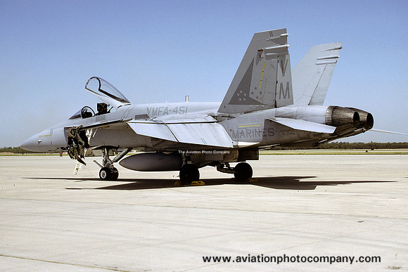 US Marines VMFA-451 McDonnell Douglas F/A-18A Hornet 163146/VM-11 (1993)