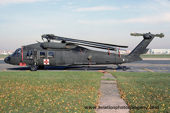 US Army 236th Medical Company Sikorsky UH-60A Blackhawk 77-22723 (1993)