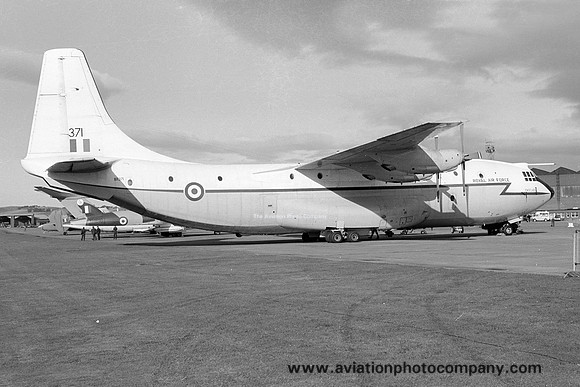 RAF 53 Squadron Short Belfast C.1 XR371 (1974)