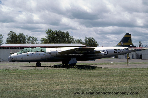 RAAF English Electric Canberra B.20 A84-237 (1982)