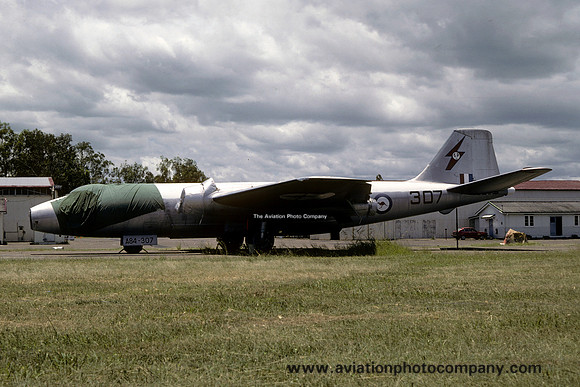 RAAF English Electric Canberra B.20 A84-307 (1982)