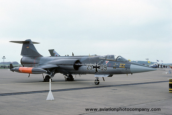 German Air Force Lockheed F-104G Starfighter 25+09 (1982)