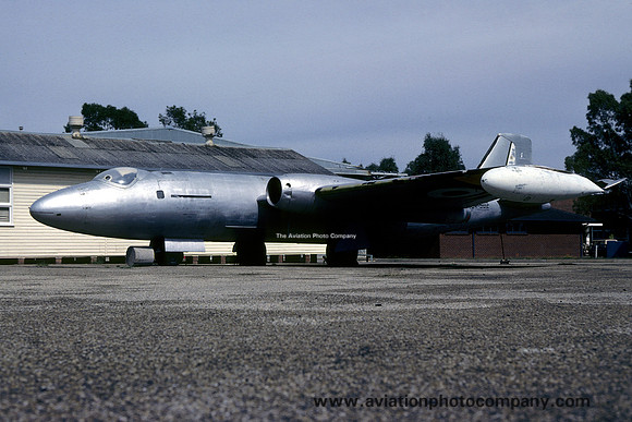 RAAF English Electric Canberra B.20 A84-502 (1982)
