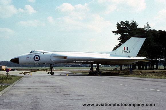 RAF Avro Vulcan B.1 XA903 stored at Farnborough (1980)